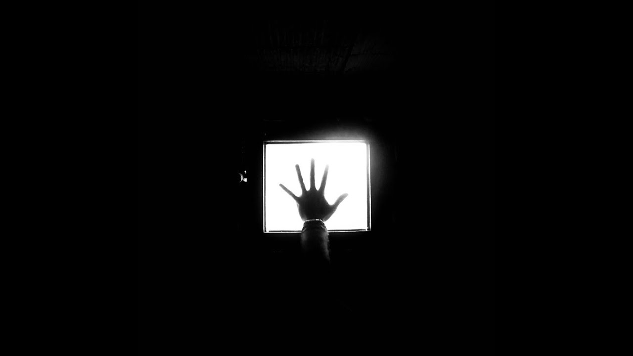 Mustrow: “Oggi Sto bene” è il nuovo video #trakofthenight