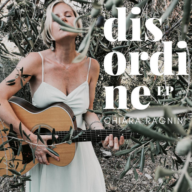 Chiara Ragnini, “Disordine”: recensione e streaming