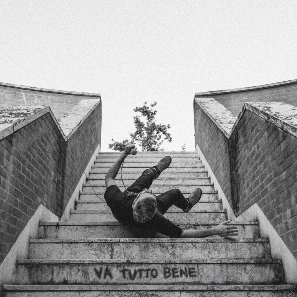 Zemic, “Va tutto bene”: la recensione